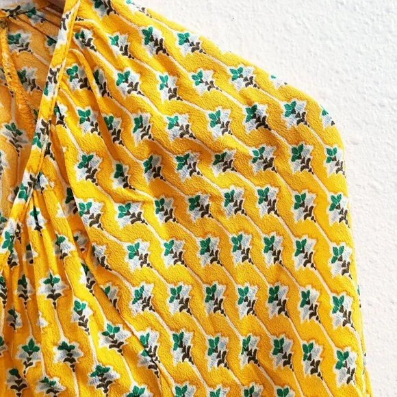 RHODE x Target Dainty Lotus‎ Print Wrap Top Size Large - Picture 6 of 8